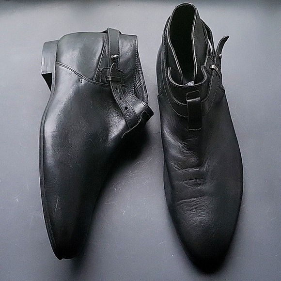 Zara Black Boots - Picture 2 of 9